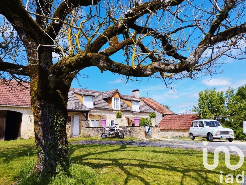 Country house 5 rooms of 165 m² in Salignac-Eyvigues (24590)