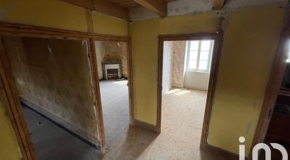 Maison traditionnelle 7 pièces de 180 m² à Chaniat (43100)