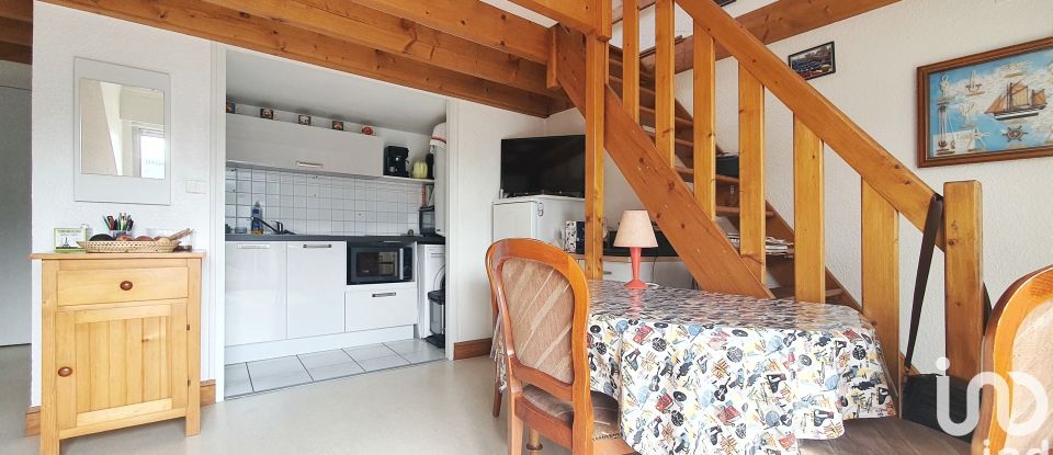 Duplex 2 rooms of 33 m² in Vannes (56000)