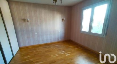 House 6 rooms of 120 m² in Guer (56380)