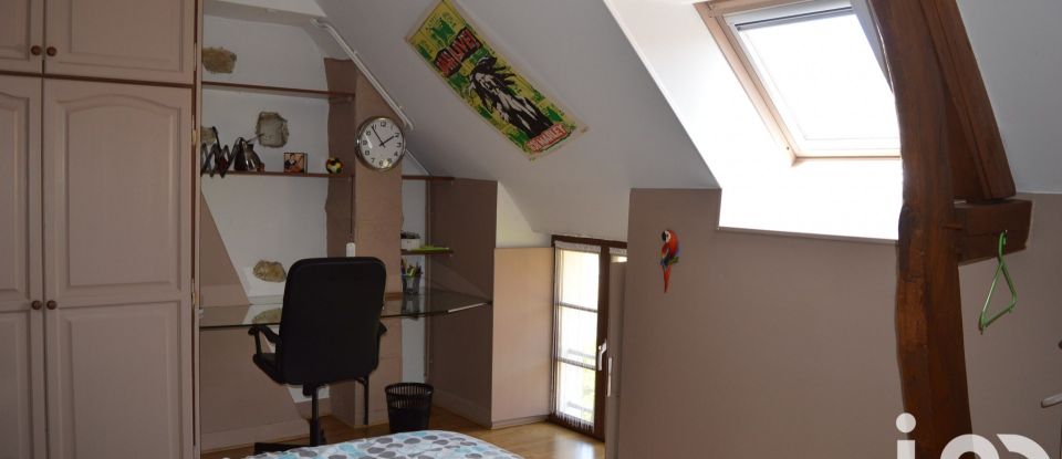 House 7 rooms of 224 m² in Héry (89550)