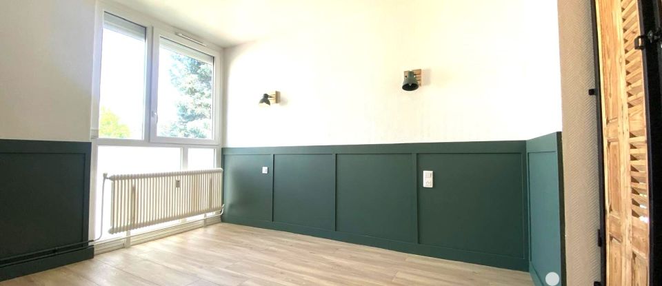 Appartement 5 pièces de 84 m² à Saint-Étienne (42100)