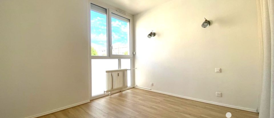 Appartement 5 pièces de 84 m² à Saint-Étienne (42100)