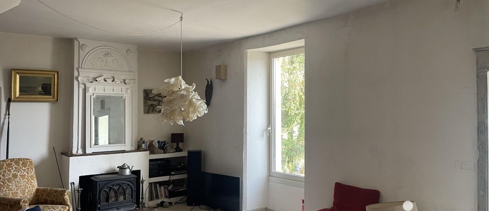 Maison 6 pièces de 152 m² à Saint-Agne (24520)