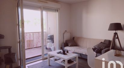 Apartment 2 rooms of 40 m² in Stains (93240)