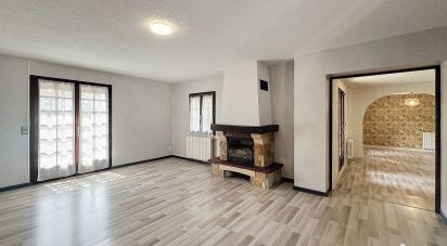 Pavilion 8 rooms of 165 m² in Auxerre (89000)