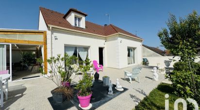 Maison 6 pièces de 180 m² à Saint-Mesmes (77410)