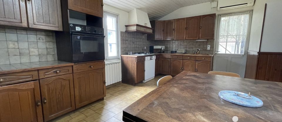 Maison 5 pièces de 110 m² à Plassac (17240)