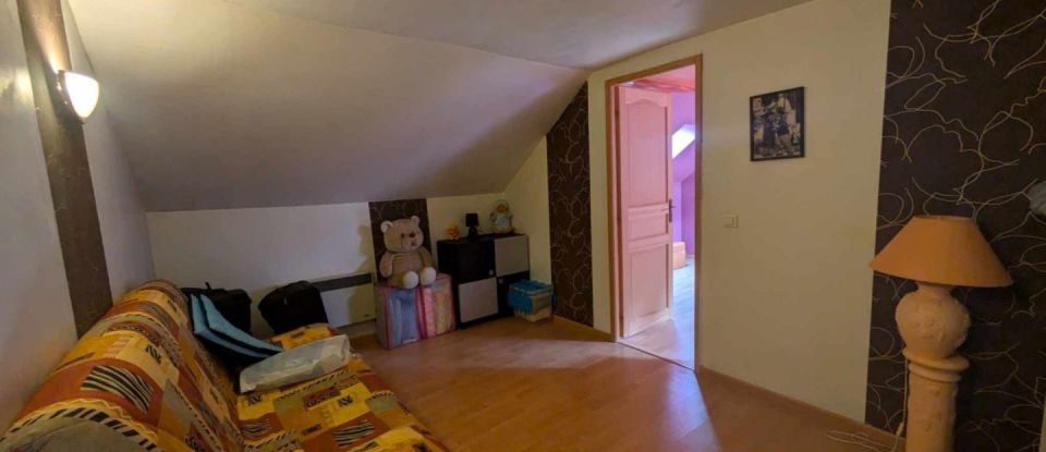 Pavillon 5 pièces de 99 m² à Souppes-sur-Loing (77460)