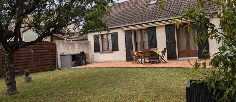 Pavillon 5 pièces de 99 m² à Souppes-sur-Loing (77460)