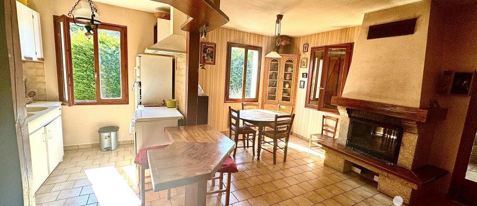 Maison de campagne 4 pièces de 72 m² à Neuvy-sur-Loire (58450)