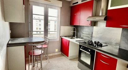 Apartment 3 rooms of 69 m² in Brest (29200)