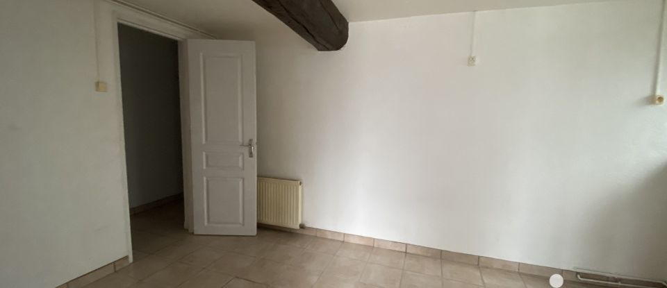 Maison 4 pièces de 75 m² à Désertines (03630)