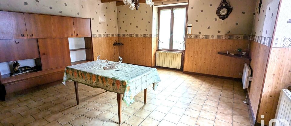 Maison 4 pièces de 90 m² à Gevigney-et-Mercey (70500)