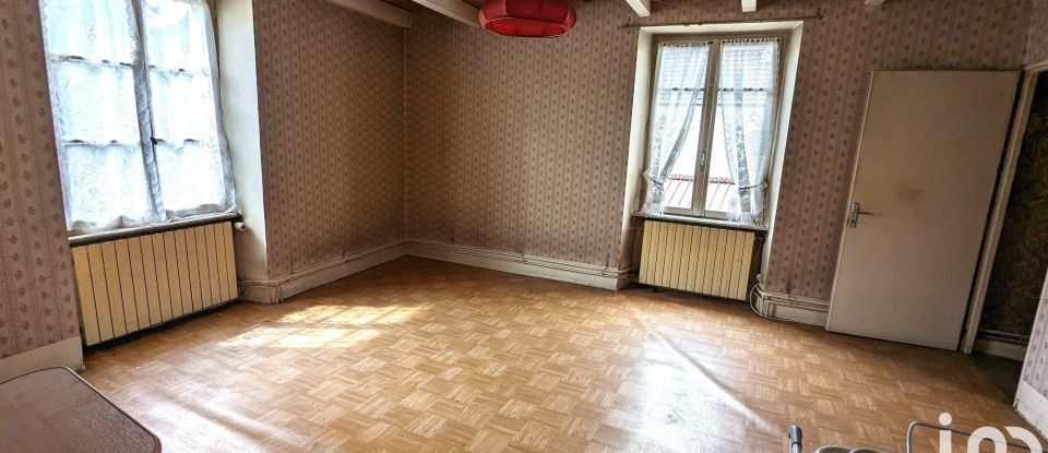 Maison 4 pièces de 90 m² à Gevigney-et-Mercey (70500)