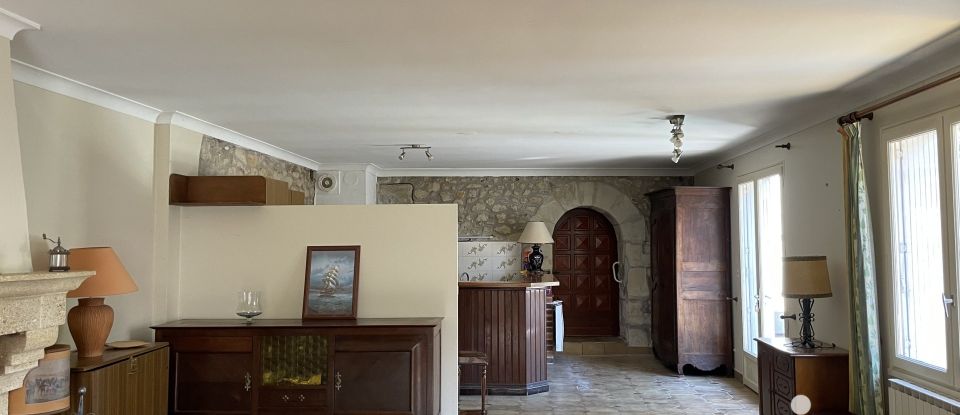 Traditional house 8 rooms of 197 m² in Semblançay (37360)