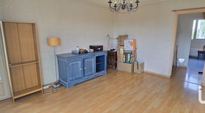 Appartement 3 pièces de 63 m² à Saint-Jean-de-la-Ruelle (45140)