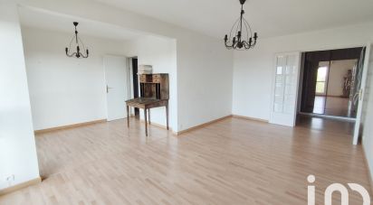 Appartement 5 pièces de 97 m² à Les Ulis (91940)