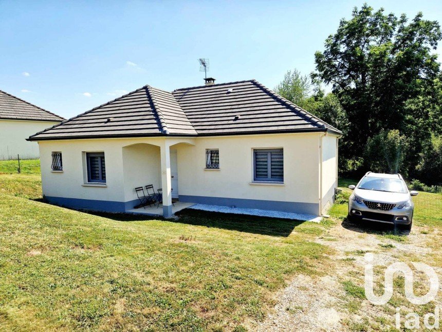 Maison 3 pièces de 80 m² à Servières-le-Château (19220)