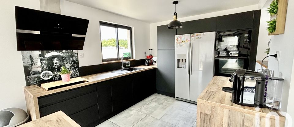 Maison 5 pièces de 191 m² à Cézac (33620)