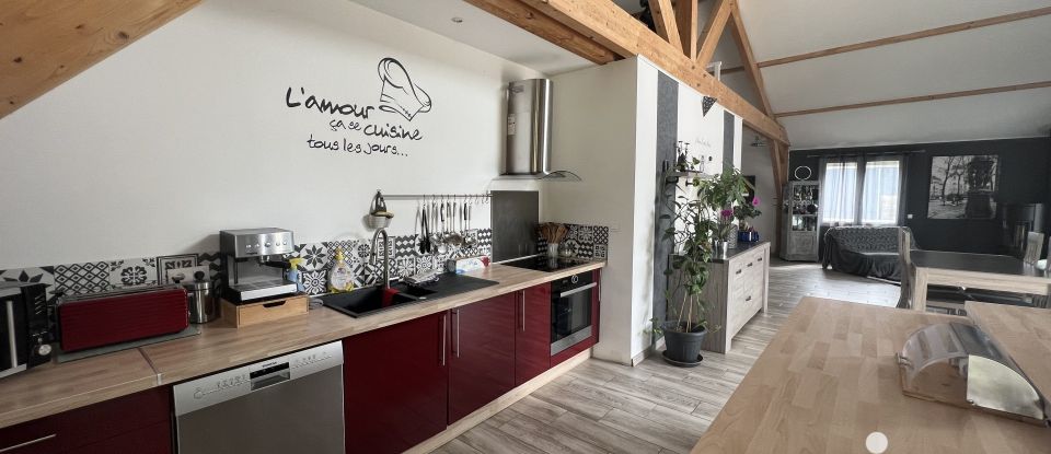 Maison 6 pièces de 240 m² à Rives Dervoises (52220)