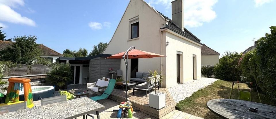 House 5 rooms of 95 m² in Saint-Aubin-d'Arquenay (14970)