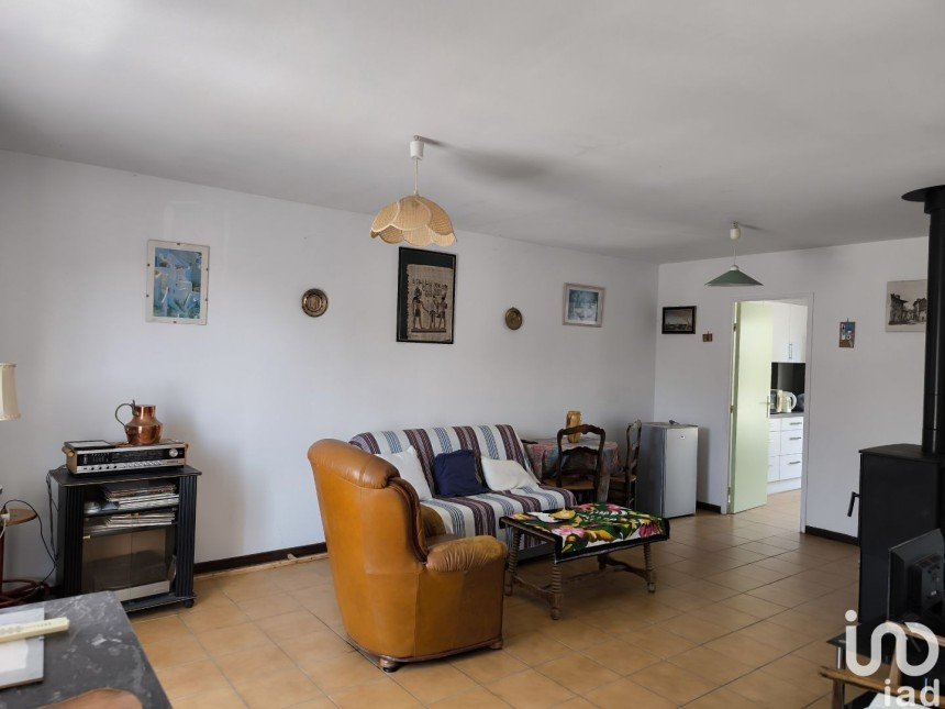 House 3 rooms of 65 m² in Le Soler (66270)