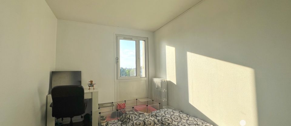 Apartment 3 rooms of 71 m² in Reims (51100)