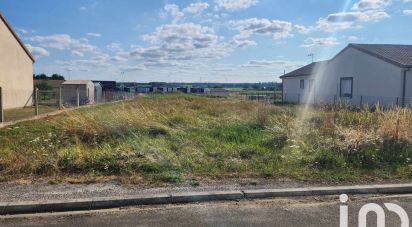 Land of 1,100 m² in Doussay (86140)