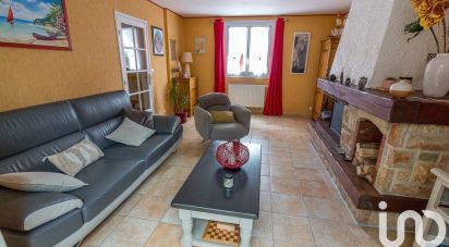 House 6 rooms of 125 m² in Voisins-le-Bretonneux (78960)