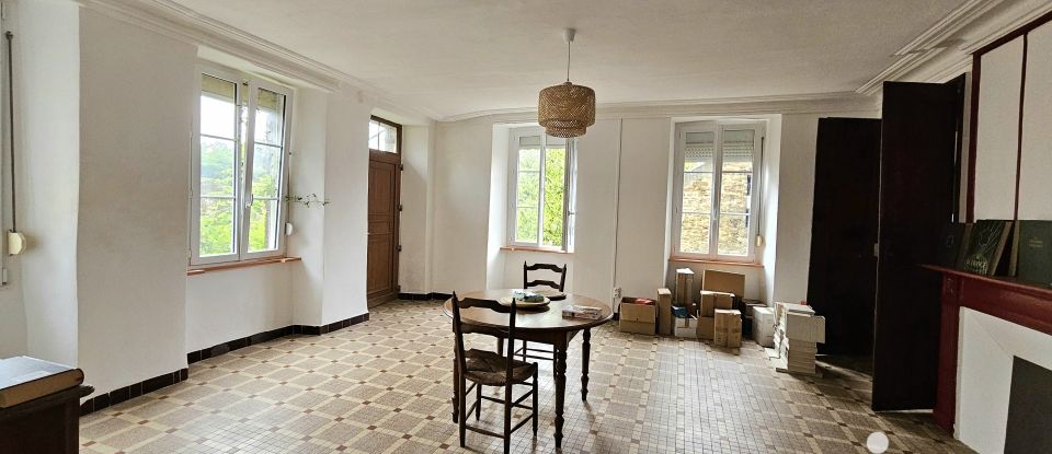 Maison de ville 4 pièces de 136 m² à Torigny-les-Villes (50160)