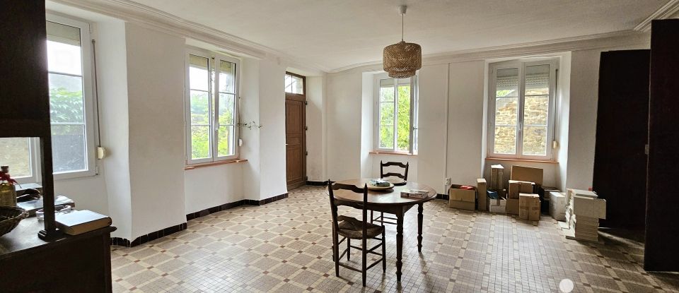 Maison de ville 4 pièces de 136 m² à Torigny-les-Villes (50160)