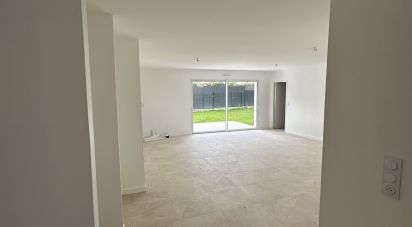 Pavilion 5 rooms of 101 m² in Meschers-sur-Gironde (17132)