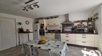 Village house 3 rooms of 100 m² in Villefagnan (16240)