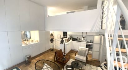 Appartement 3 pièces de 56 m² à Paris (75010)