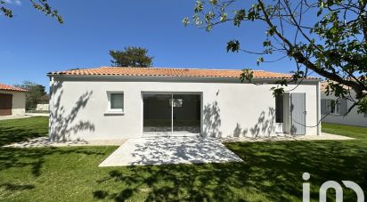 Pavillon 5 pièces de 99 m² à Meschers-sur-Gironde (17132)