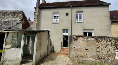 Town house 5 rooms of 108 m² in Mamers (72600)