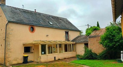 Maison 6 pièces de 163 m² à La Chapelle-Saint-Martin-en-Plaine (41500)