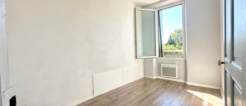 Maison 5 pièces de 105 m² à Orange (84100)