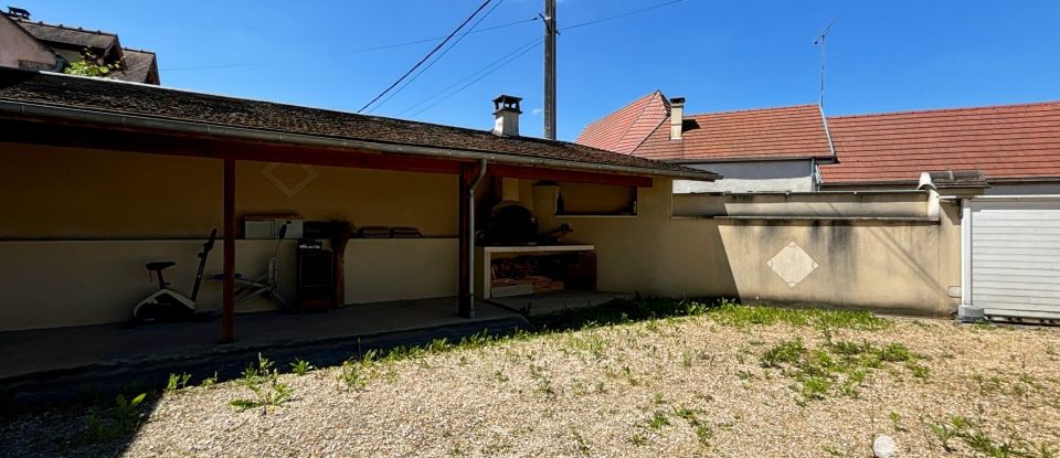 Maison 6 pièces de 126 m² à Villethierry (89140)