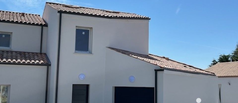 Maison traditionnelle 5 pièces de 112 m² à Saint-Gilles-Croix-de-Vie (85800)