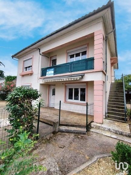 Maison 12 pièces de 215 m² à Pineuilh (33220)