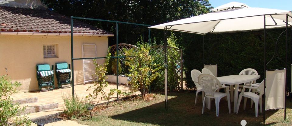 House 20 rooms of 500 m² in Sarlat-la-Canéda (24200)