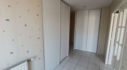 Maison 5 pièces de 110 m² à Saint-Léger-de-Montbrun (79100)