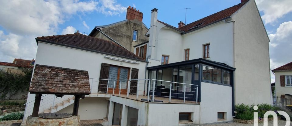 Maison 9 pièces de 175 m² à Saâcy-sur-Marne (77730)