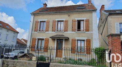 House 9 rooms of 175 m² in Saâcy-sur-Marne (77730)