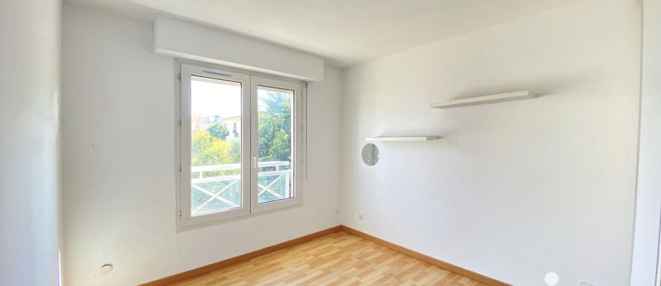 Appartement 4 pièces de 77 m² à Saint-Laurent-du-Var (06700)