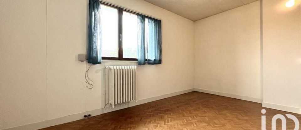 Pavillon 5 pièces de 100 m² à Champigny-sur-Marne (94500)