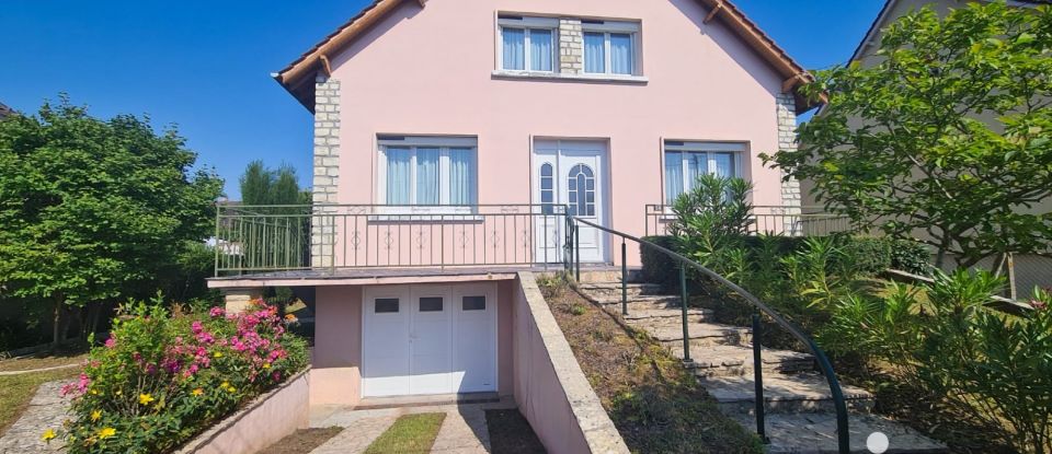 House 6 rooms of 112 m² in Chartres (28000)