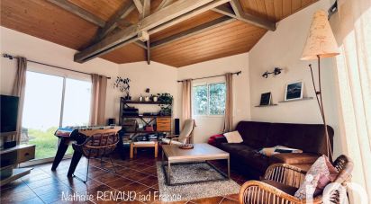 Traditional house 7 rooms of 156 m² in Sallertaine (85300)